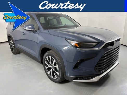 Used 2024 Toyota Grand Highlander AWD Hybrid image 1