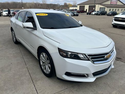 Used 2019 Chevrolet Impala LT image 3