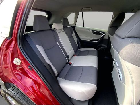 Used 2023 Toyota RAV4 XLE AWD/4WD image 20