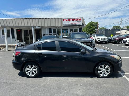 Used 2011 MAZDA MAZDA3 i Touring FWD image 5