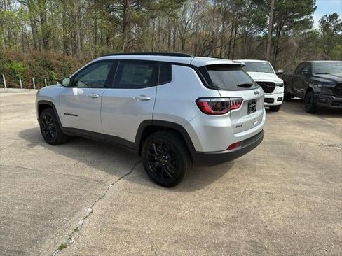 New 2026 Jeep Compass Latitude AWD/4WD image 26