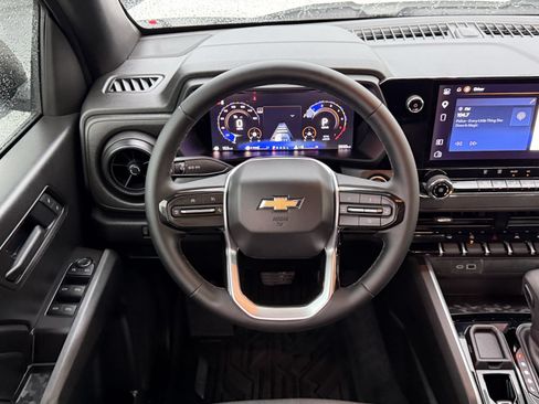 Used 2026 Chevrolet Colorado W/T w/ WT Custom Package RWD image 18