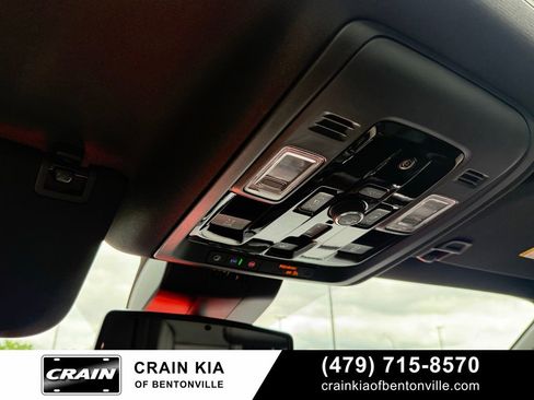 Used 2026 GMC Yukon Denali w/ Sun & Power Step Package AWD/4WD image 17