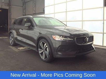 Used 2025 Volvo V60 B5 Cross Country Plus