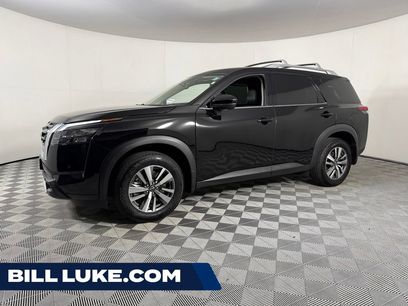 Used 2025 Nissan Pathfinder SL