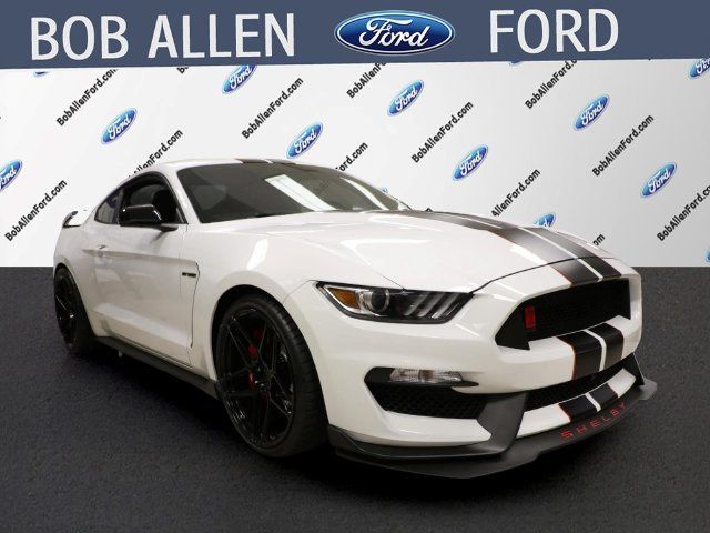 Used 2019 Ford Mustang Shelby GT350R w/ GT350R Equipment Group 920A RWD image 2