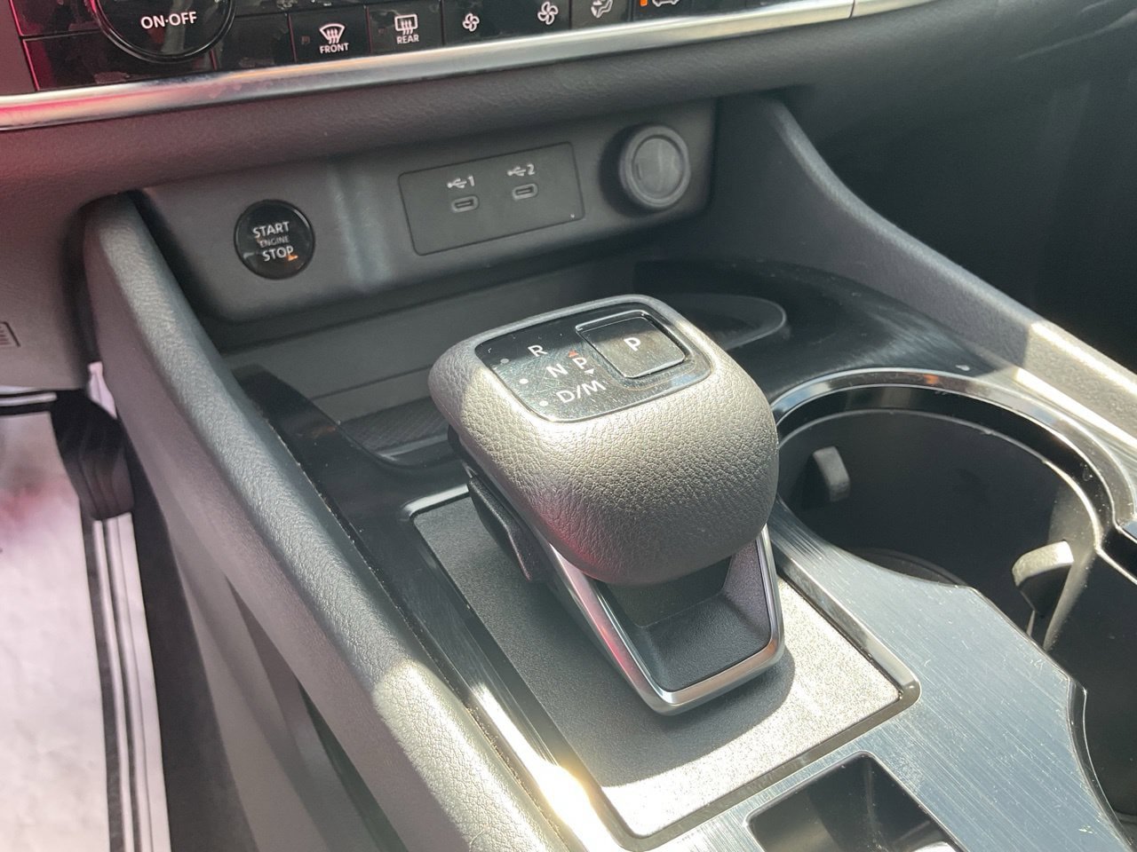 Used 2025 Nissan Rogue SV FWD image 25
