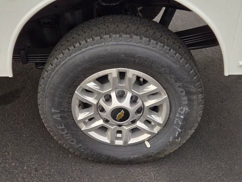 New 2026 Chevrolet Silverado 2500 W/T image 5