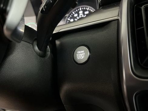 Used 2023 Kia Sorento EX AWD/4WD image 17