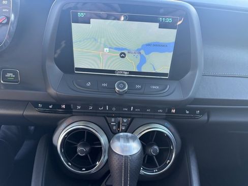 Used 2016 Chevrolet Camaro SS image 32