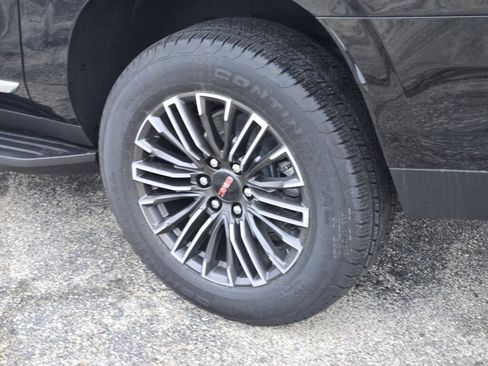 New 2026 GMC Yukon XL Elevation image 18