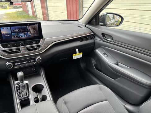 New 2026 Nissan Altima 2.5 SV FWD image 21