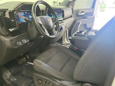 Used 2023 Chevrolet Silverado 1500 LT AWD/4WD image 22