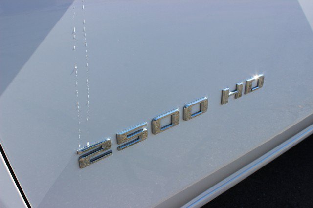 Used 2023 Chevrolet Silverado 2500 LT AWD/4WD image 2