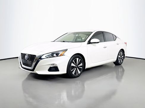 Used 2019 Nissan Altima 2.5 SL FWD image 4
