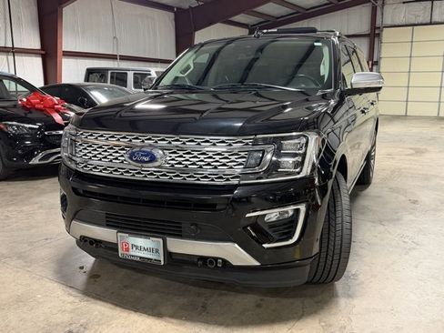 Used 2021 Ford Expedition Max Platinum image 3