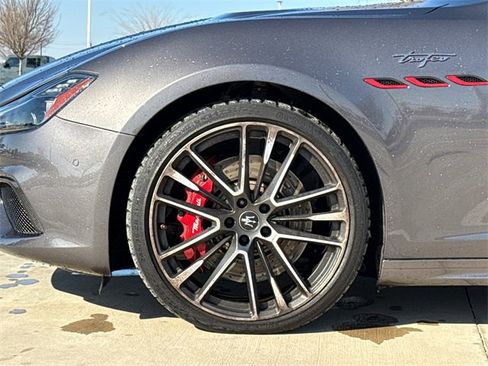 Used 2023 Maserati Ghibli Trofeo image 6