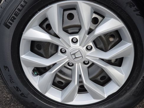 Certified 2024 Honda CR-V LX image 9