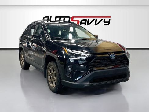 Used 2023 Toyota RAV4 AWD Hybrid image 1