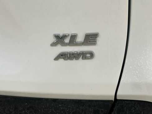Used 2023 Toyota RAV4 XLE w/ Convenience Package image 11