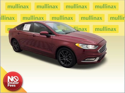 Used 2018 Ford Fusion SE w/ Equipment Group 201A FWD image 1