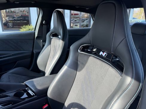 Used 2023 Hyundai Elantra N image 12