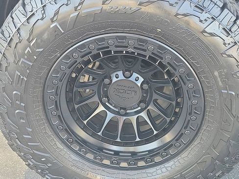 Used 2025 Toyota Tundra SR5 w/ SR5 Convenience Package image 23