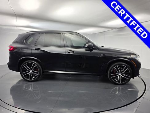 Certified 2023 BMW X5 M50i w/ Executive Package image 3