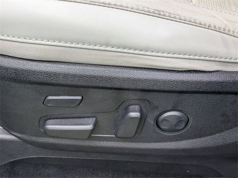 Used 2020 Kia Telluride SX w/ SX Prestige Package image 22