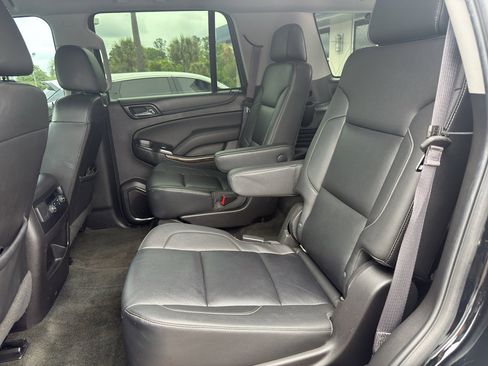 Used 2017 Chevrolet Tahoe LT w/ Luxury Package AWD/4WD image 14