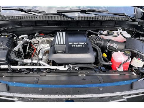 Used 2026 Chevrolet Tahoe High Country AWD/4WD image 12