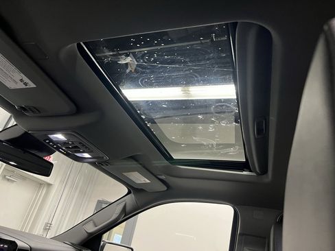 New 2026 GMC Sierra 1500 SLT w/ SLT Convenience Package image 35