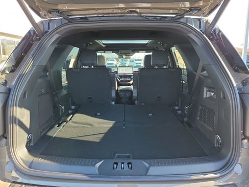 New 2026 Ford Explorer ST w/ Sun And Sound Package image 10