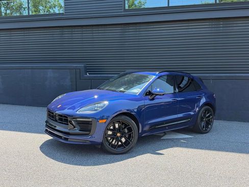 Certified 2025 Porsche Macan GTS AWD/4WD image 1