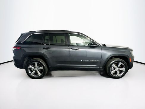 Used 2022 Jeep Grand Cherokee Limited 4xe w/ Luxury Tech Group II AWD/4WD image 10