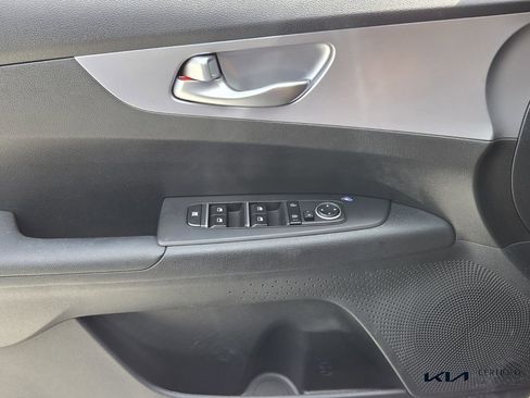 Certified 2023 Kia Forte LXS w/ LXS Technology Package image 31