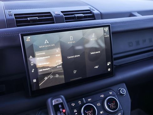 Used 2023 Land Rover Defender 110 V8 image 18