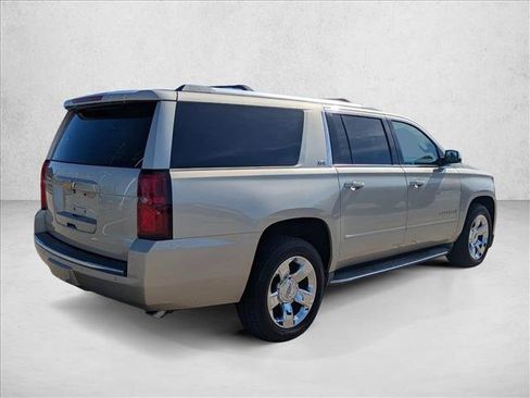 Used 2015 Chevrolet Suburban LTZ image 5