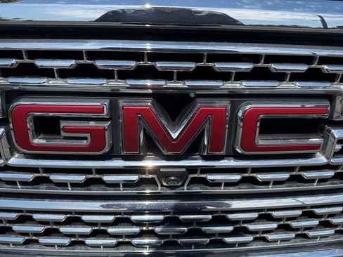 Used 2020 GMC Sierra 1500 Denali w/ Denali Ultimate Package AWD/4WD image 34
