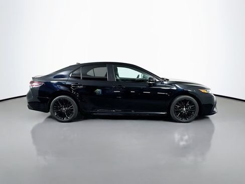 Used 2022 Toyota Camry SE w/ Convenience Package FWD image 7