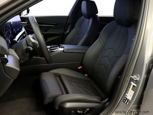 Certified 2024 BMW 530i xDrive w/ Premium Package image 10