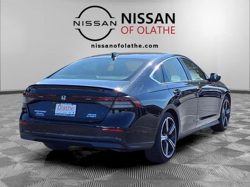 Used 2024 Honda Accord Sport image 25