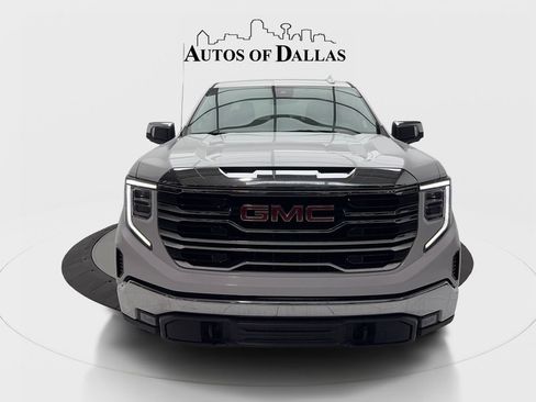 Used 2025 GMC Sierra 1500 SLT AWD/4WD image 3