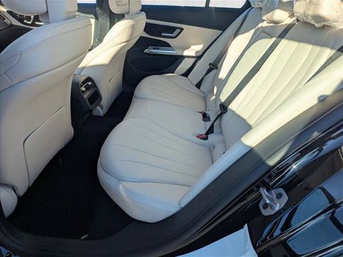 Used 2025 Mercedes-Benz E 350 Sedan image 13