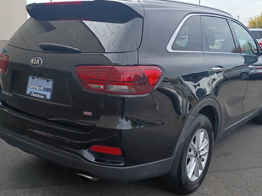 Used 2020 Kia Sorento LX w/ LX I4 Convenience Package AWD/4WD image 5