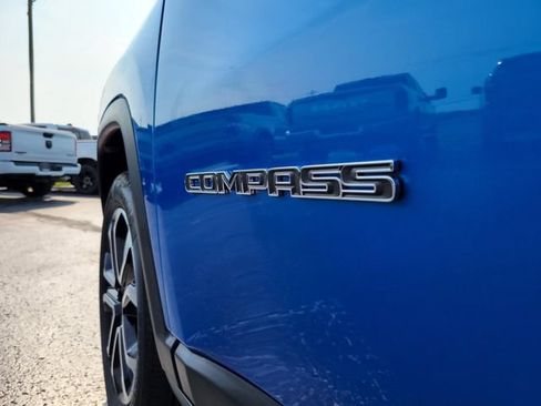 Used 2023 Jeep Compass Limited AWD/4WD image 35