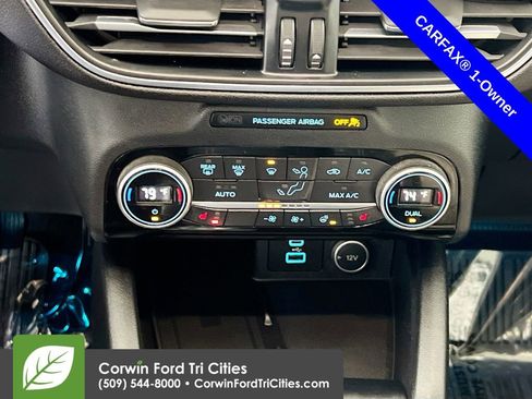 Used 2021 Ford Escape Titanium w/ Titanium Elite Package image 9