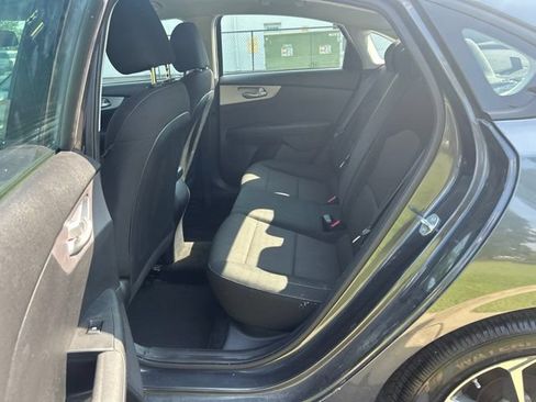 Certified 2023 Kia Forte LXS FWD image 14