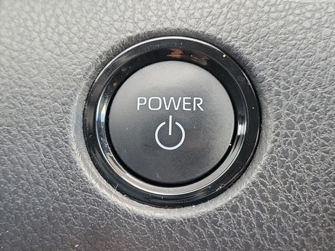Used 2025 Toyota Camry LE FWD image 19