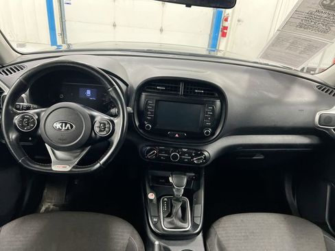 Used 2020 Kia Soul GT-Line w/ GT 2.0L Power Sunroof Package FWD image 10